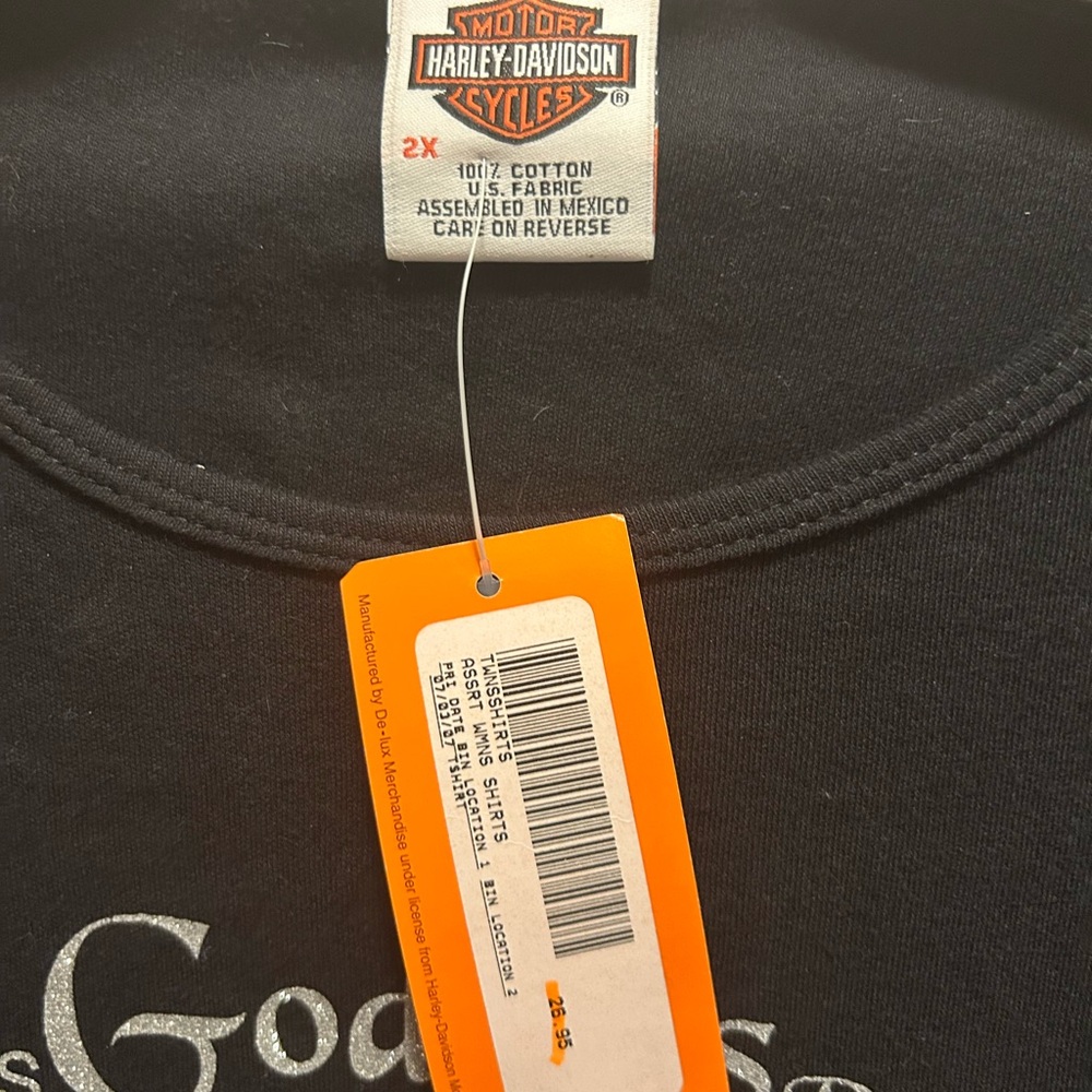 Harley-Davidson Black Tee with Silver Logo - Picture 2 of 4